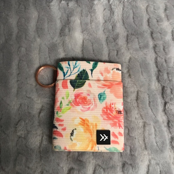 threads wallet Handbags - 4/$20 Floral Elastic Threads Wallet Card Holder